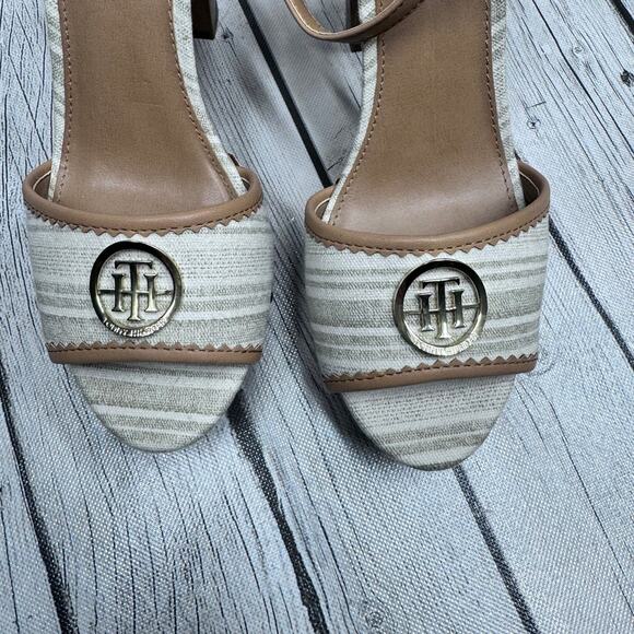 TOMMY HILFIGER Size 9 Faux Wood Linen Platform Sandals - Picture 3 of 6